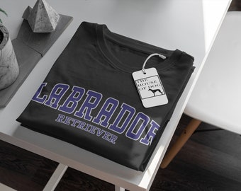 Labrador Retriever Besitzer Kleidung Geschenk bedrucktes T-Shirt aus schwerer Bio-Baumwolle aus dem Haus des Hundes.