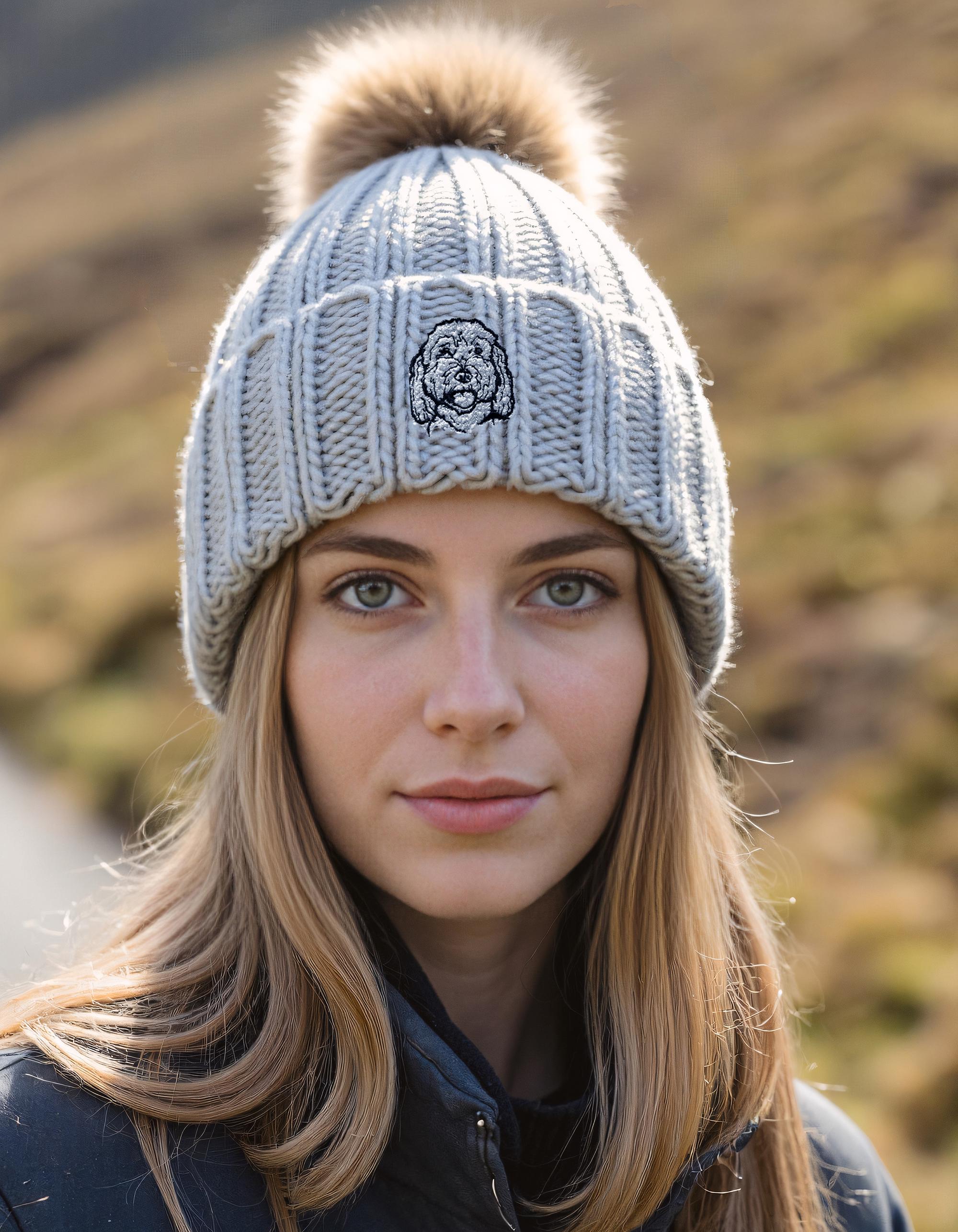 Gorro Invierno Unisex Gorro Cockapoo The House Of Dog - Punto Grueso, Pompón Piel Sintética, Diseño Bordado Gorro Perro Bordado