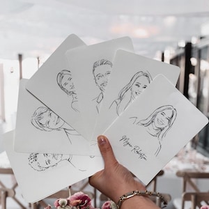 Aangepaste plaatskaart voor gasten, gepersonaliseerde plaatskaarten portret, aangepaste plaatsnamen tafel, geïllustreerde portretten bruiloftsgasten plaatskaarten