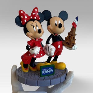 VTG 1992 Disneyland Paris "Minnie & Mickey Mouse" Characters Rubber PVC Figurine - Produit Exclusif - Disney Souvenir - (5.25" / 13.5 cm)