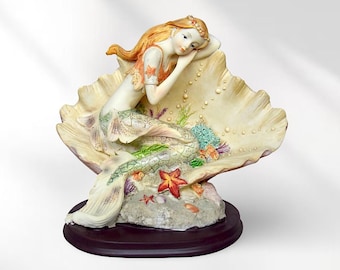 VTG "Mermaid In Shell " Resin Figurine - (5 inch / 13 cm)