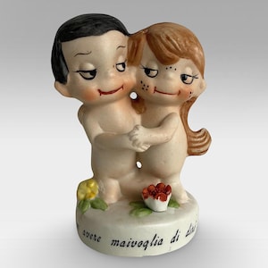 Rare VTG 1976 Italian Kim Casali "Love is..." Hand Painted Bisque Porcelain Figurine - Los Angeles Times - 1970s - (3.50 inch / 9 cm)