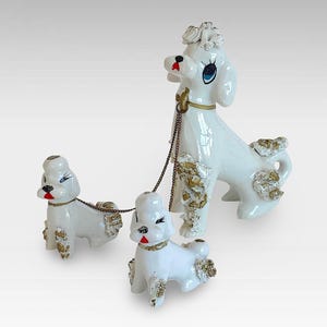 VTG Mid Century &quot;Spaghetti Poodle&quot; Dog Family - Poodle With Pups - Hand Painted Porcelain Kitsch Pom Pom Poodles - (4.75 inch / 12 cm)