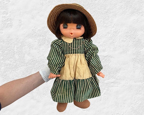 VTG 1970s Kawaii Japanese Sekiguchi Big Eyed Doll - Large Thumb