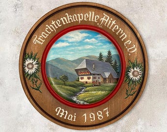 VTG 1987 Folk Art "Black Forest" Hand Painted "Trachtenkapelle Aitern" Carved Wall Plate Souvenir - Signed  W. Käufer (16.75 inch / 42.5 cm)