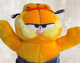 VTG 2000 "Garfield" Stuffed Cuddly Animal - Plush Toy - by "Play by Play" - Spain - Made In China - Original Label - (10.75 inch / 27 cm)