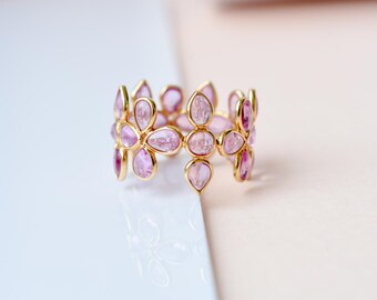 18K Gold Natural Pink Sapphire Cluster Ring, Pear Bezel-Set Floral Vine Band