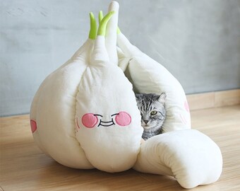 Garlic Cat Bed