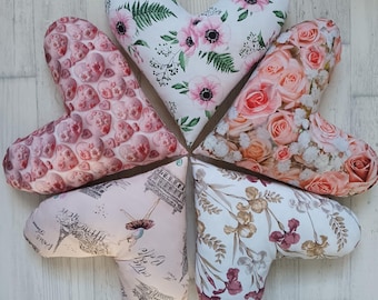 Coussin coeur féminin post mastectomie ou décoration - tons roses - cancer du sein - fait main