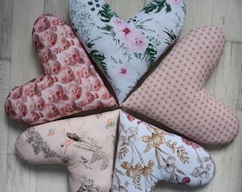 Coussin coeur féminin post mastectomie ou décoration - tons roses - cancer du sein - fait main