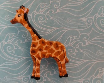 SALE Giraffe brooch/pin