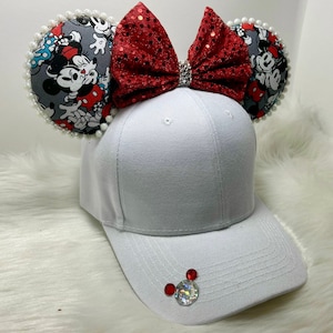 Orejas inspiradas de Mickey Minnie Mouse vintage O con conjunto de máscaras combinadas.  Máscara de sombrero de orejas de Mickey Minnie