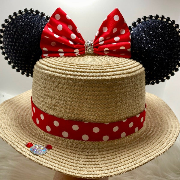 Inspiré du chapeau de paille Minnie Mouse classique, chapeau de soleil oreilles de souris OU avec ensemble de masques assortis combinés. Oreilles de paille Mickey Minnie arc à pois rouges.