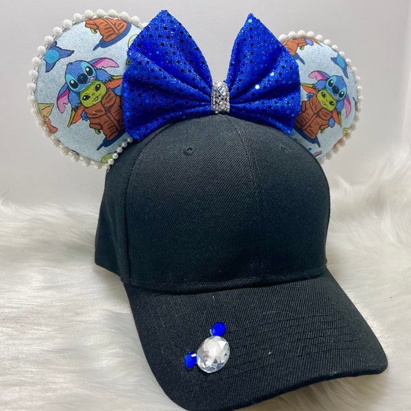 Chapeau Mickey inspiré avec oreilles OU avec ensemble de masque assorti combo. de Stitch et Baby Yoda.  Masque de chapeau d’oreilles de Mickey.  Tissu d’impression personnalisé