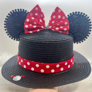 Geïnspireerde Klassieke Minnie Mouse Strohoed, zonnehoed Muisoren OF met combo bijpassende maskerset.. Mickey Minnie strooren rode polka dots strik.