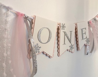 Winter Onederland high chair banner, Winter Wonderland Decorations, Winter Onederland Banner, Snowflake Highchair Banner, ONE winter banner