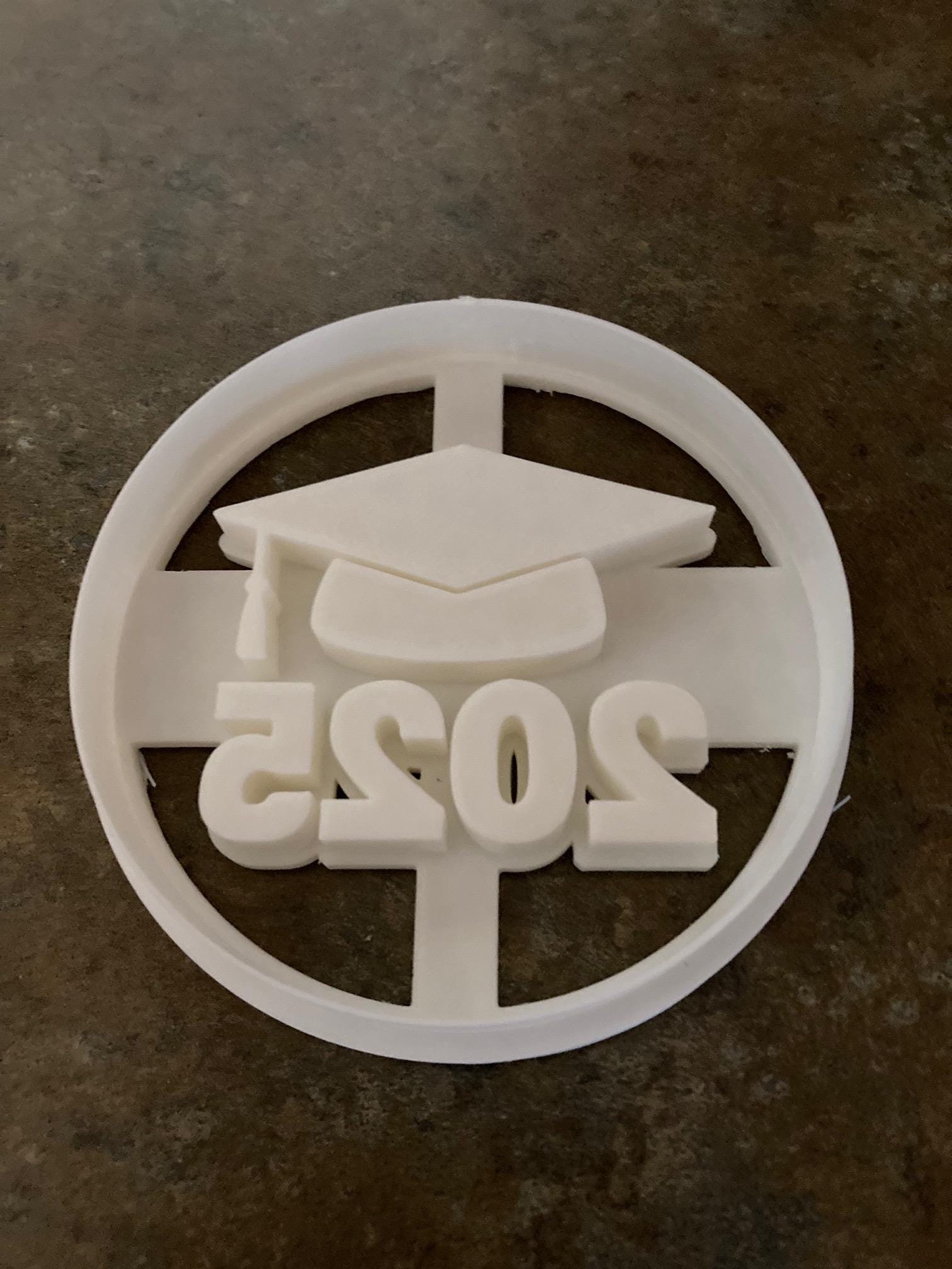 2025 Graduation Imprint Cookie Cutter