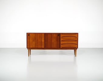 Sideboard in Wood medium size 1960s