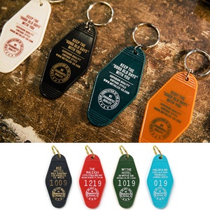 Custom Motel Keychains: UV Printing Vintage-style Wedding Favors ...