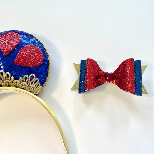 Snow White Sequin Bow Clip,  Character Bow Clip, Princess Hair Bows, Snow White Hair Bows, Girls Hair Bows, Park Hair Accessories