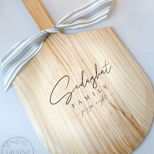 Personalized Family Pizza Board | Custom Pizza Peel | Custom engraved | Father’s Day gifts | Wedding Gift | Housewarming gift | Realtor Gift