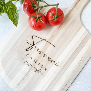 Personalized Family Pizza Night | Pizza Peel | Pizza Board | Custom engraved | Father’s Day gifts | Wedding Gift | Housewarming gift