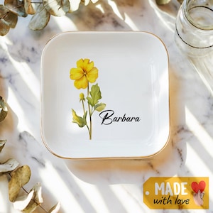 Personalized Birth Flower Ring Dish, Custom Bridesmaid Ring Dish, Birthday Flower Trinket  Dish, Birth Flower Trinket Dish, Jewelry Dish