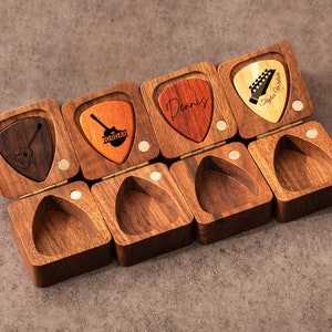 Boîte personnalisée de médiators, cadeau musique pour musicien guitariste, médiators en bois personnalisés avec support, médiator en bois, cadeau pour lui image 7