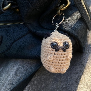 Handmade Crochet Pug Keychain – Cute Dog Bag Charm, Dog Lover Accessory