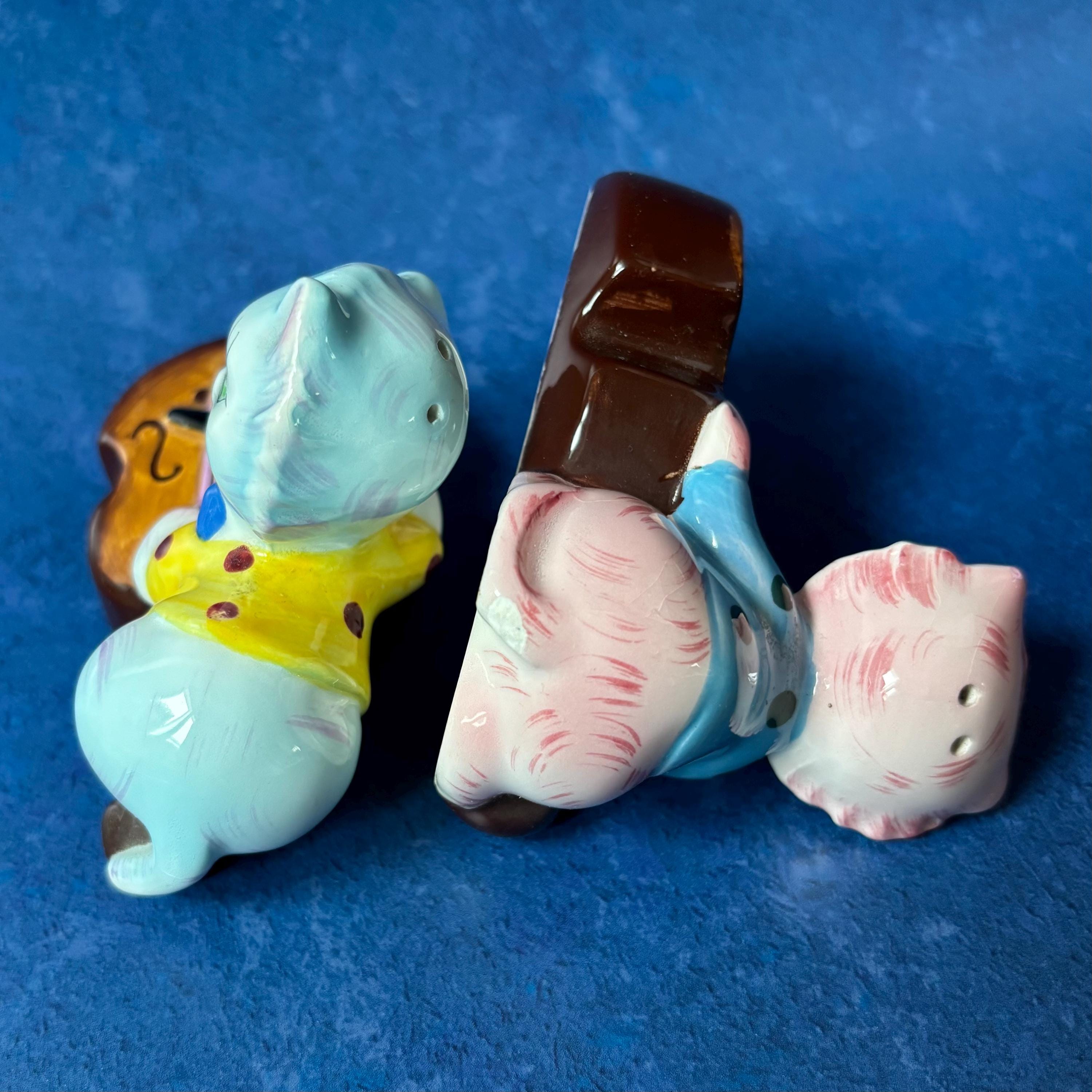 Vintage Anthropomorphic Cat Playing Fiddle Salt & Pepper Shakers