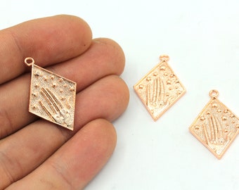 18x28mm Rose Gold Plated Hand with Star Charm, Daimond Charms, Hand Necklace, Geometric Charms, Celestial Charms, Rose Gold Plated Findings