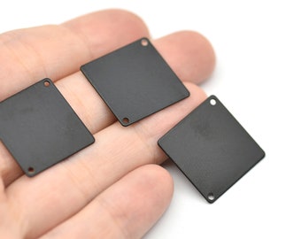 Colgante cuadrado chapado en negro de 20 x 20 mm, colgante para collar, collar cuadrado de 2 agujeros, piezas cuadradas en blanco, dijes negros, accesorios chapados en negro