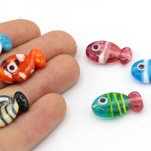 13x22mm Hand Made Murano Glass Fish Beads, Murano Fish Charm, Murano Animal Beads, Murano Glass Findings, High Quality, Tiny Murano Charms