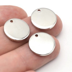 18mm Rhodium Plated Round Charms, Round Disc, Brass Coins, Personalized Disc, Medallion, Stamping Tag, Wholesale Supplier, Brass Findings