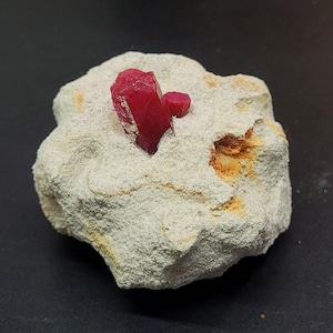 470 Ct Rare Natural Red Bixbite Beryl Rough Utah Bixbite Rough Specimen, Rare Wah Wah Mountain Beryl Emerald Specimen Gemstones
