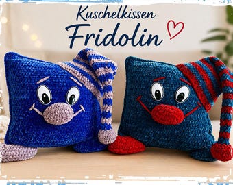Könnte beinhalten: Zwei quadratische Plüschkissen mit Cartoon-Gesichtern, die jeweils eine gestreifte Schlafmütze tragen. Das linke Kissen ist blau mit einer hellvioletten Nase und Mütze. Das rechte Kissen ist dunkelblau mit einer roten Nase und Mütze.