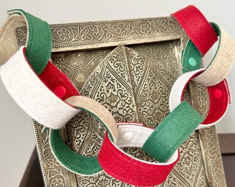 Christmas Snap Link Felt Chain | Reversible & Reusable | Holiday Fine Motor Skills, Quiet Time, Travel Toy, Fidget Game, Busy Bag