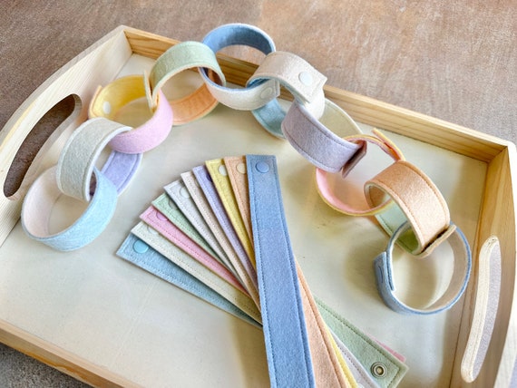 Snap Link Felt Chain | Reversible & Reusable Countdown | Fine Motor Skills, Quiet Time, Travel Fidget Toy Game, Busy Bag, Gift for Kids, OT