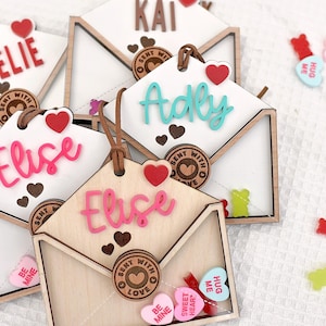 Étiquette pour shaker pour enveloppes de bonbons Saint-Valentin | Étiquette personnalisée pour corbeille aux lettres | Coeurs de conversation | Bonbons oursons gommeux