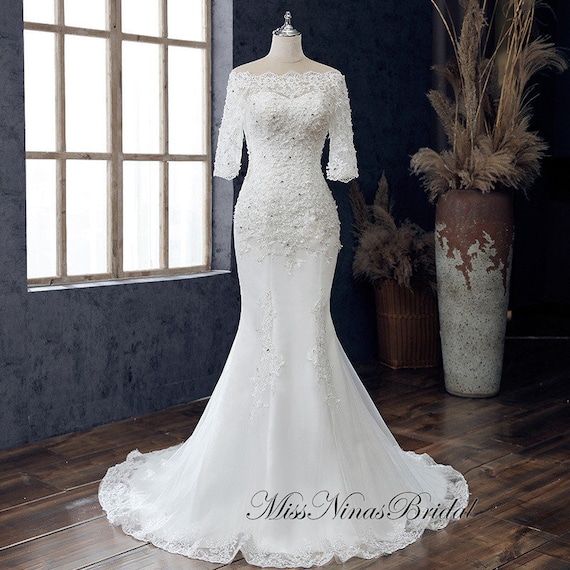 Modest Off Shoulder boat neck Wedding Dresses Half Sleeves Satin Bridal Gown 