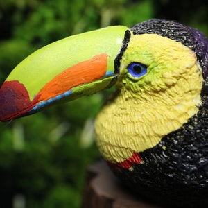 Rainbow Keel Toucan Figurine Handmade Bird Sculpture figurine Bird Miniature