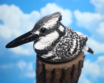 Pied Kingfisher (version 2) Figurine Handmade Bird Sculpture figurine Bird Miniature