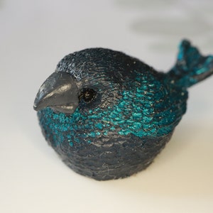 Figurine Drongo à aigrette faite à la main Figurine oiseau miniature