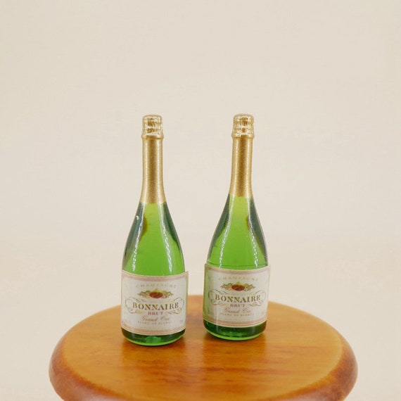 Lot De 6 Bouteilles Champagne + 4 Verres Miniatures En Verre – Échelle 1:12 – Accessoire Bar Pour Maison De Poupée