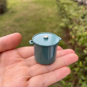 Miniature metal pot dollhouse kitchen accessory 1:6 scale cooling pot for dolls house
