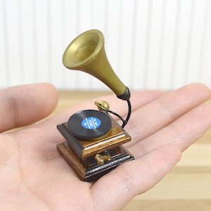Dollhouse antique old style phonogrph with record miniature vintage vinyl player dolls house record player