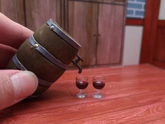1:12 Miniature Wine Barrel Dollhouse Decoration Accessory Miniature Wooden Beer Barrel