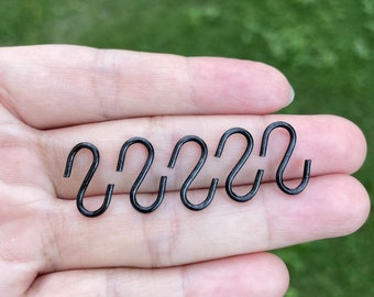 dollhouse miniature S hook 1/12  1/6  scale black metal S hook for dolls house decoration set of 5