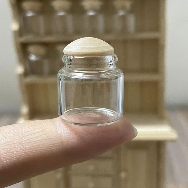 Pot en verre miniature avec couvercle en bois maison de poupée bouteille en verre 1: 12ème échelle récipient en verre maison de poupée accessoires de décoration de cuisine