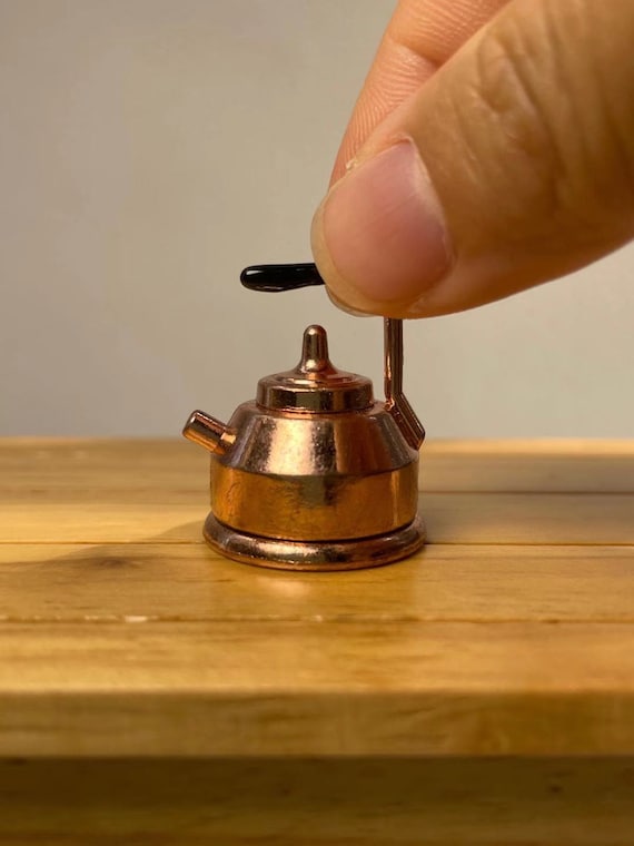 1/12 scale dollhouse furniture miniature tea pot with lid rose gold metal dolls house kitchen accessories